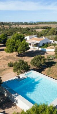 Villa élégante avec piscine et charme champêtre