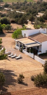 Villa élégante avec piscine et charme champêtre