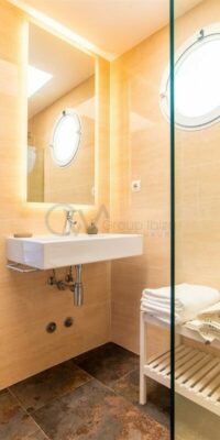 Villa de 5 dormitorios en Cala Vadella con piscina privada