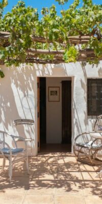 Autentica finca di 200 anni in vendita vicino alla città di Ibiza