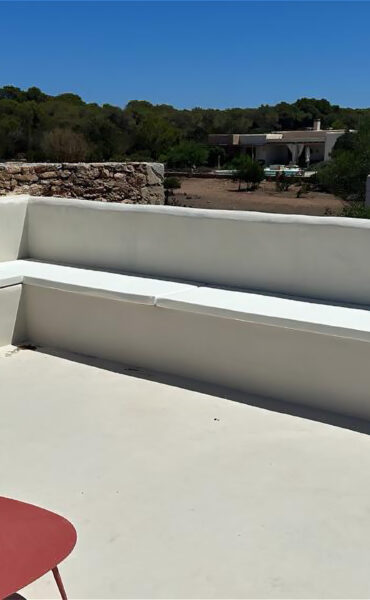 Charming villa near the sea in Cala Saona