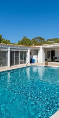 Villa exclusive hors marché en première ligne