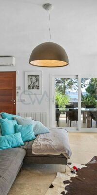 Villa exclusive hors marché en première ligne