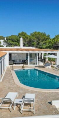 Villa exclusive hors marché en première ligne