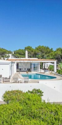 Villa exclusive hors marché en première ligne