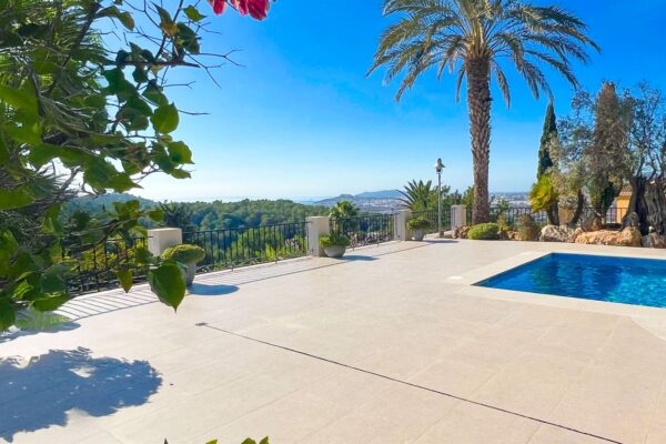 Villa à Can Furnet avec une vue imprenable sur la ville d’Ibiza