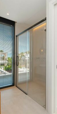 Villa di lusso con 6 camere da letto e ascensore