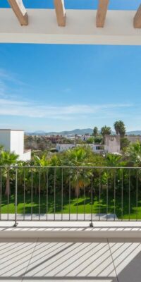 Villa moderna vicino alla città di Ibiza con vista sul mare