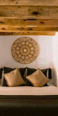 Bohemian Chic Villa with Guesthouse in Sant Jordi