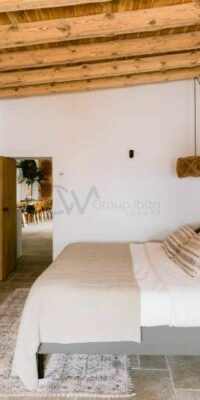 Bohemian Chic Villa with Guesthouse in Sant Jordi
