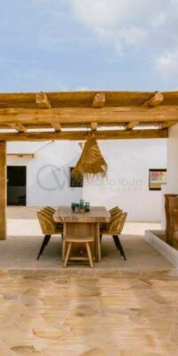 Bohemian Chic Villa with Guesthouse in Sant Jordi