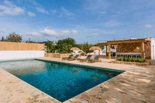 Bohemian Chic Villa mit Gästehaus in Sant Jordi