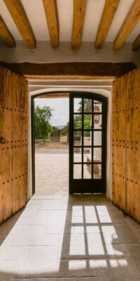 Bohemian Chic Villa with Guesthouse in Sant Jordi
