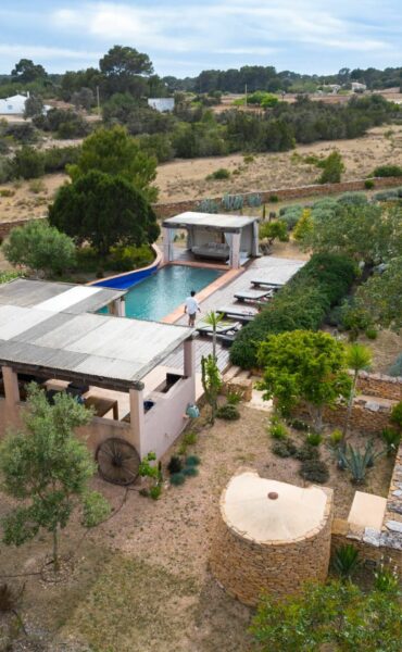 Exclusive Estate with Tourist License and Privacy in Formentera