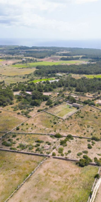 Deux terrains avec un projet approuvé à La Mola, Formentera