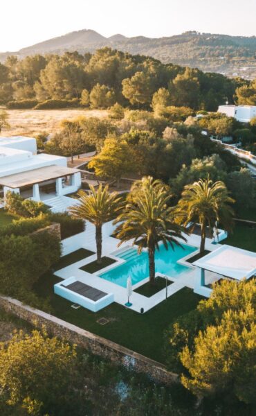 Authentic 5 Bedroom Blakstad Finca with Rental License