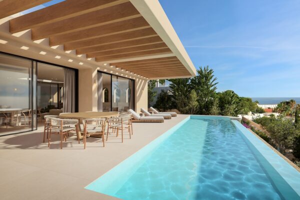 Villa de luxe exclusive à Santa Eulalia del Río avec vue sur la mer