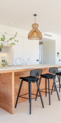 Exquisita villa de nueva construcción con casa de invitados