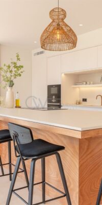 Exquisita villa de nueva construcción con casa de invitados