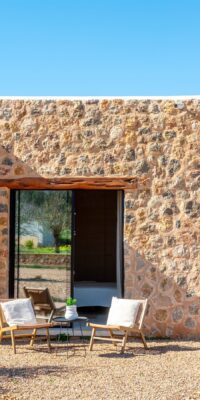 Exquisita villa de nueva construcción con casa de invitados