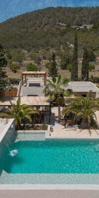 Luxe huis in Cala Jondal met panoramisch uitzicht op zee