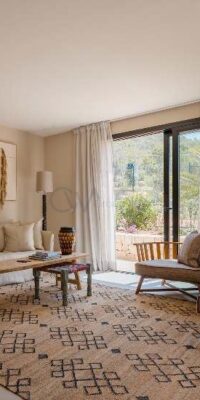 Luxe huis in Cala Jondal met panoramisch uitzicht op zee
