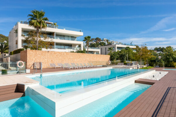 Apartamento de lujo en planta baja en Talamanca