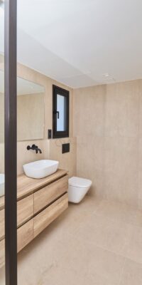 Moderne Luxusvilla in Cap Martinet – Meerblick