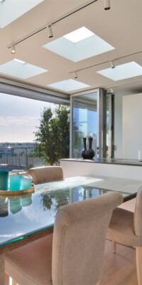 Luxe Penthouse met Uitgestrekte Terrassen in Ikebana-gebouw