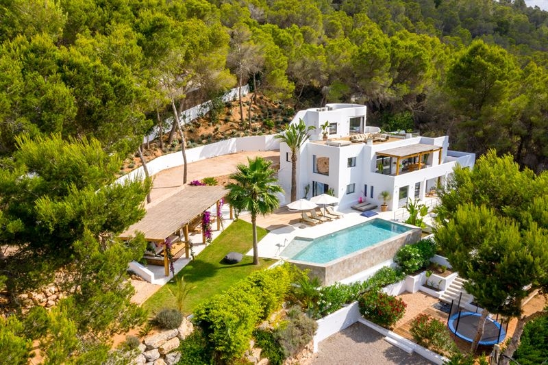 Alles über die großen Villen auf Ibiza