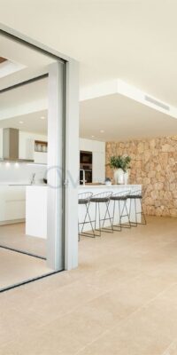 Villa di lusso con 5 camere da letto in vendita a Cala Comte