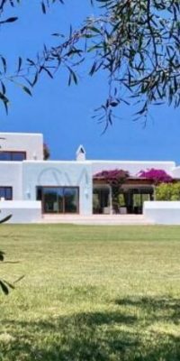 Exceptional Ibizan-Style Villa with Complete Privacy