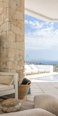 Luxury 5-Bedroom Villa with Sea Views and touristic license in Vista Alegre