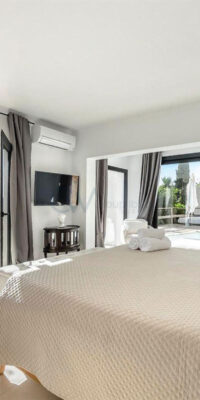 Villa de lujo magníficamente renovada con vistas panorámicas en Can Furnet