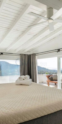 Villa de lujo magníficamente renovada con vistas panorámicas en Can Furnet