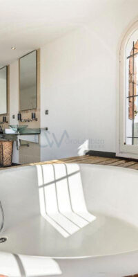 Villa de lujo magníficamente renovada con vistas panorámicas en Can Furnet