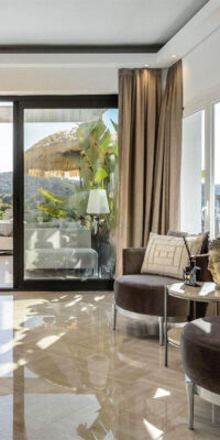 Villa de lujo magníficamente renovada con vistas panorámicas en Can Furnet