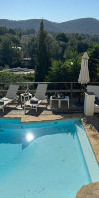 Villa de lujo magníficamente renovada con vistas panorámicas en Can Furnet