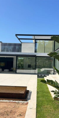Exclusieve nieuwe 4-slaapkamer villa op Ibiza