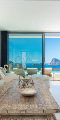 Maison de ville à Cala Carbo avec piscine à débordement et vue sur Es Vedrà