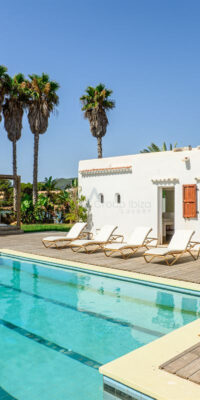 Seafront Villa in Santa Eulalia del Río with Direct Beach Access