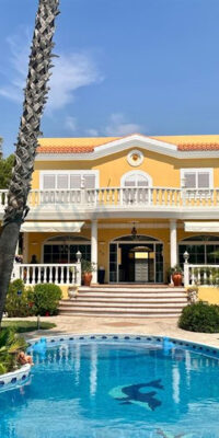 Beautiful villa with sea views near San Carlos