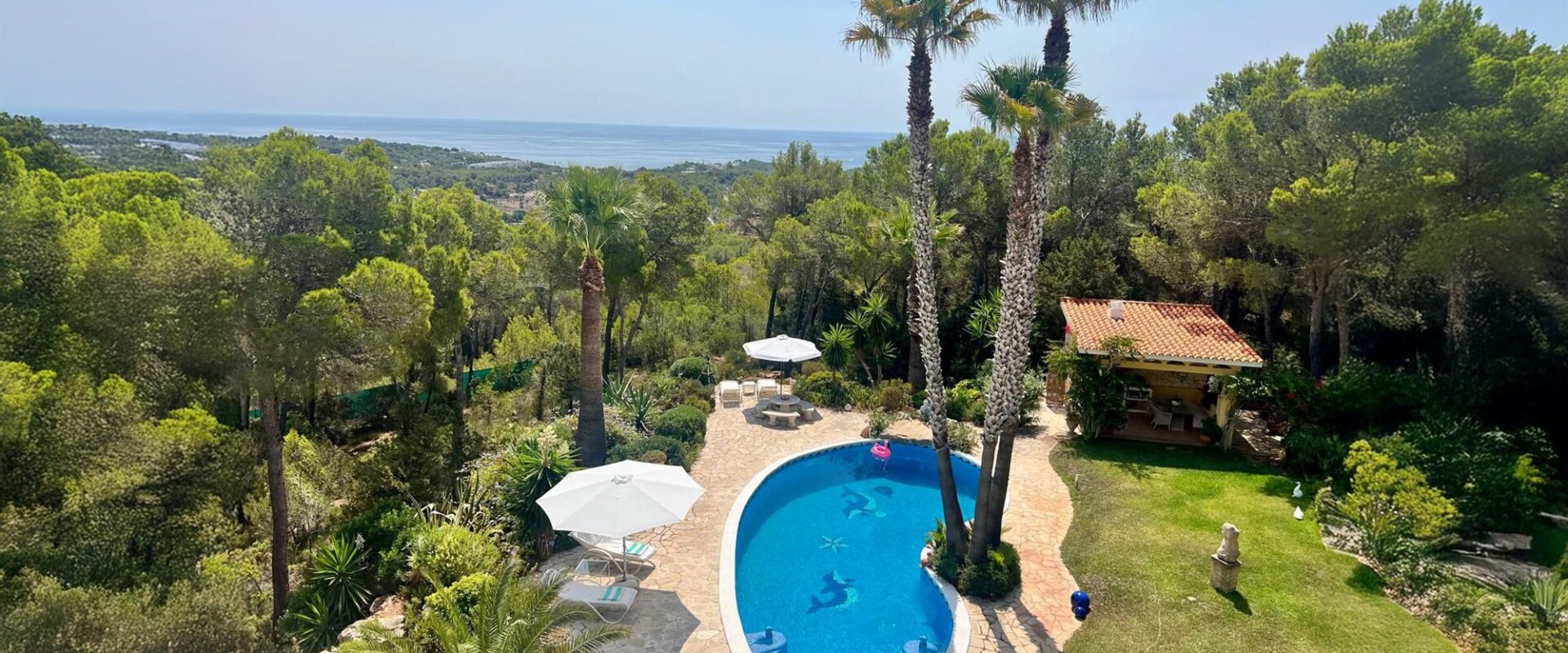 Beautiful villa with sea views near San Carlos