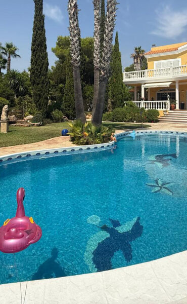 Prachtige villa met uitzicht op zee in de buurt van San Carlos