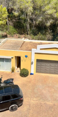 Beautiful villa with sea views near San Carlos