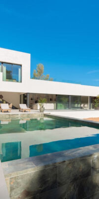 Modern villa with infinity pool in exclusive Roca Llisa Modern villa with infinity pool in exclusive Roca Llisa