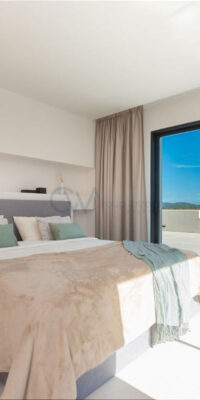 Modern villa with infinity pool in exclusive Roca Llisa Modern villa with infinity pool in exclusive Roca Llisa