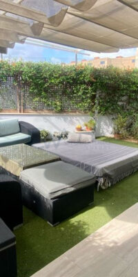 Ground floor apartment with private garden oasis in Illa Plana