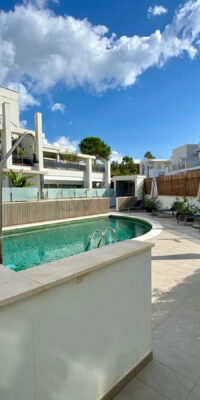 Ground floor apartment with private garden oasis in Illa Plana