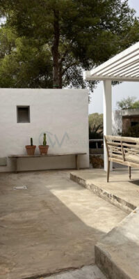 Charming Villa with Two Guest Annexes and Sea Views